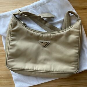 Prada Re-Edition 2000 mini shoulder bag